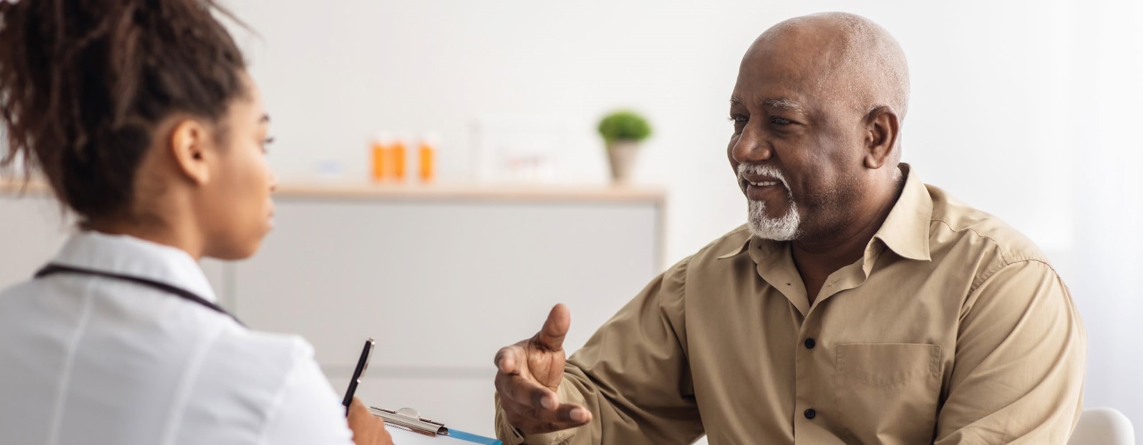 Patient talking with doctor