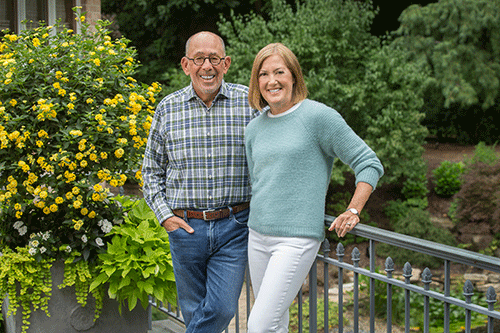 JoAnn and Bob Glick standing outside together