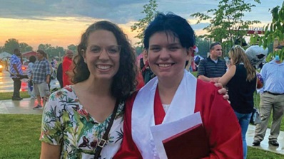 Kimberleigh Chitwood with her family at graduation
