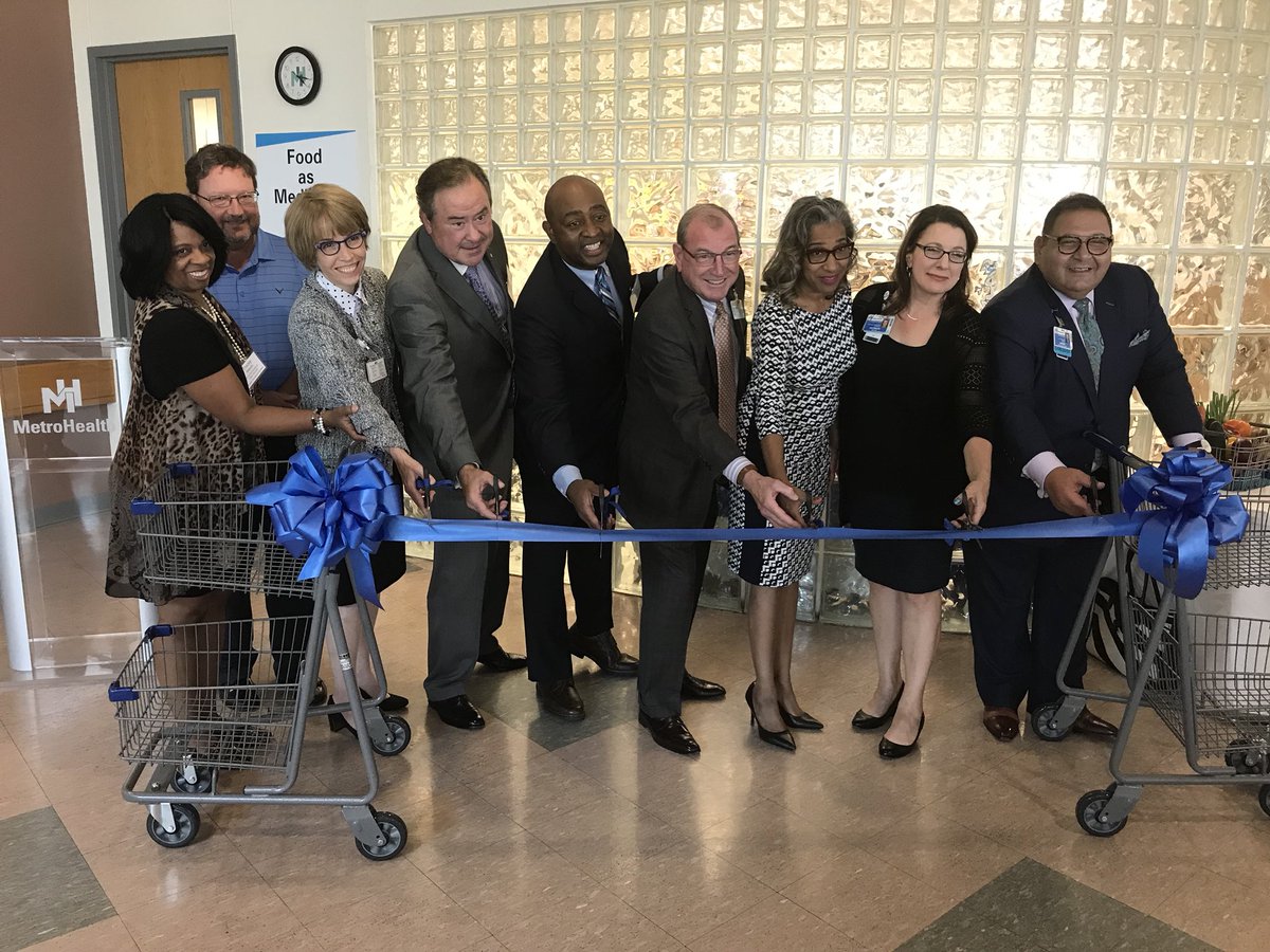 Food Clinic Ribbon Cutting