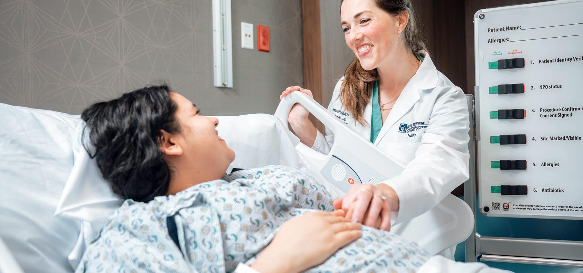 pregnant woman and doctor