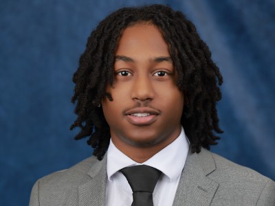 Aaron Burnett portrait