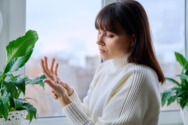Why Does My Hand Hurt? Common Causes of Hand & Wrist Pain