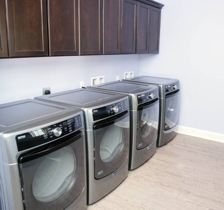 Laundry room in Zubizarreta House