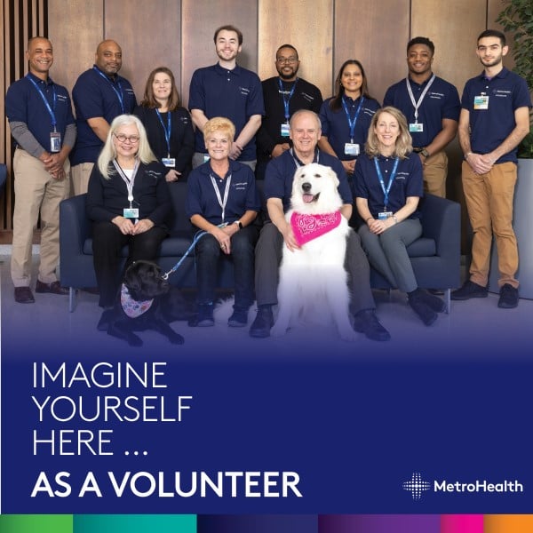 MetroHealth volunteers and Loving Paws volunteers